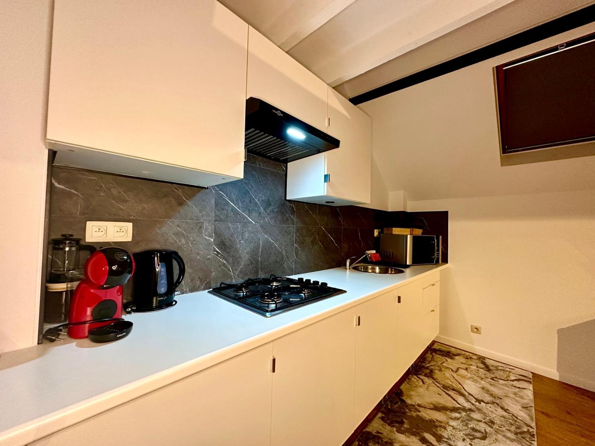 Luxury Suites Centrum By Rikas Hotels Antwerpen Exteriör bild