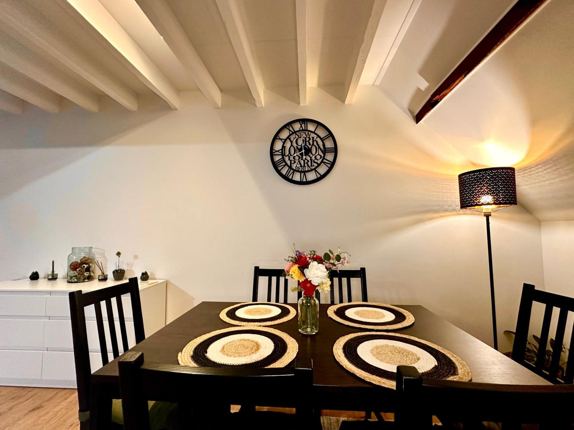 Luxury Suites Centrum By Rikas Hotels Antwerpen Exteriör bild