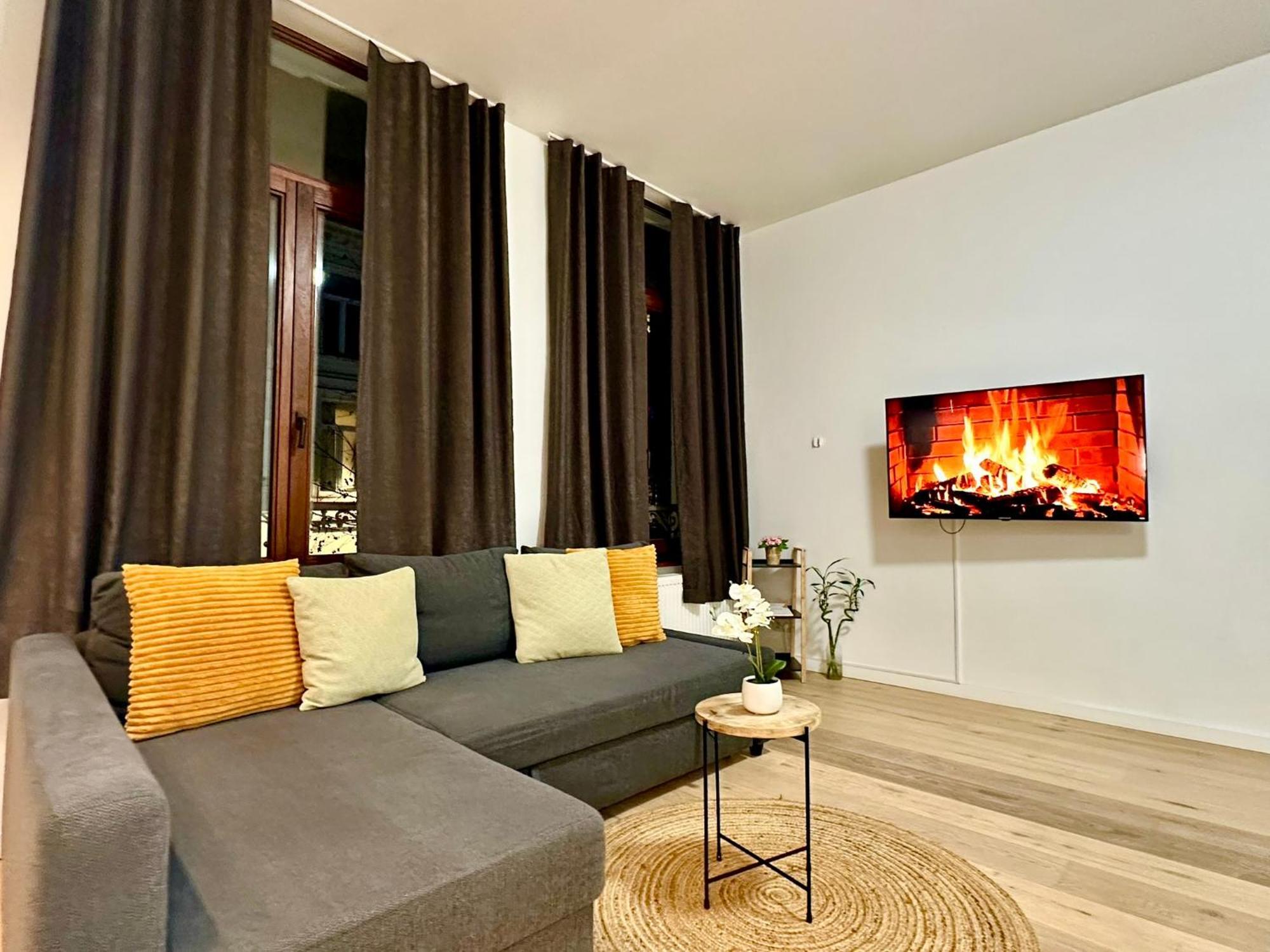 Luxury Suites Centrum By Rikas Hotels Antwerpen Exteriör bild