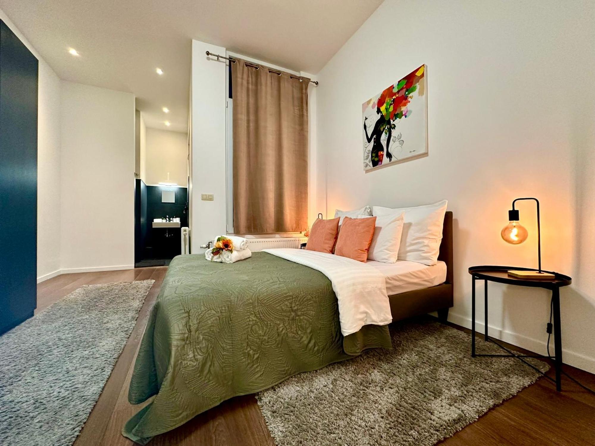 Luxury Suites Centrum By Rikas Hotels Antwerpen Exteriör bild